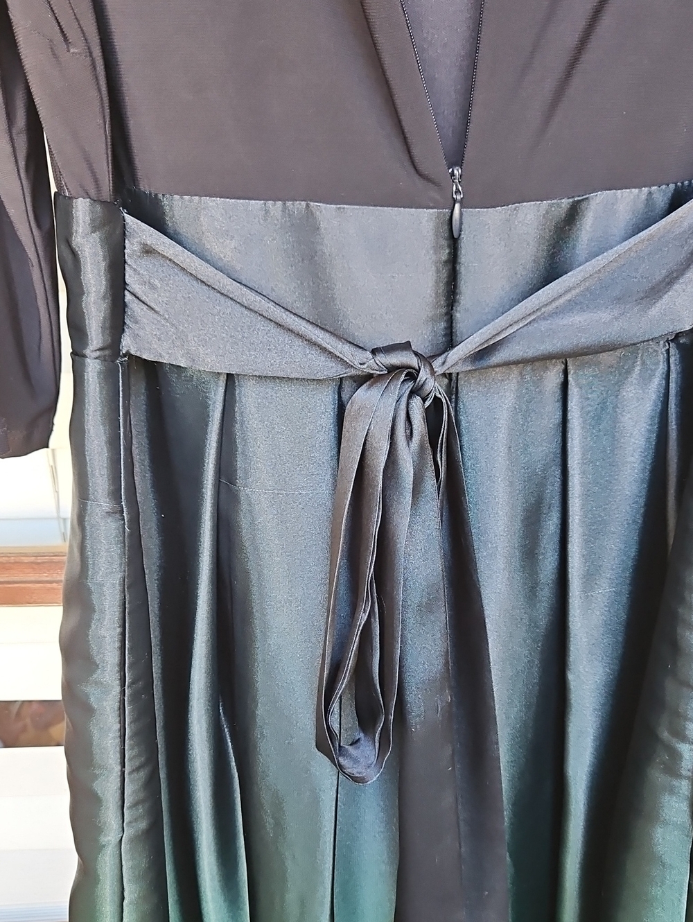 SLNY Black to Emerald Green Ombre Satin Maxi Dress Gown Sash Pockets Size 14 - Picture 7 of 7